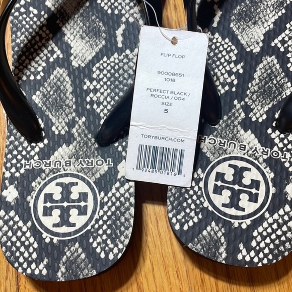 Tory Burch Classic Snake Reptile Preppy Perfect Black Thong Flip Flop Sandals - Picture 14 of 15